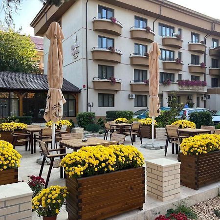 Hotel Mara Brăila Екстериор снимка