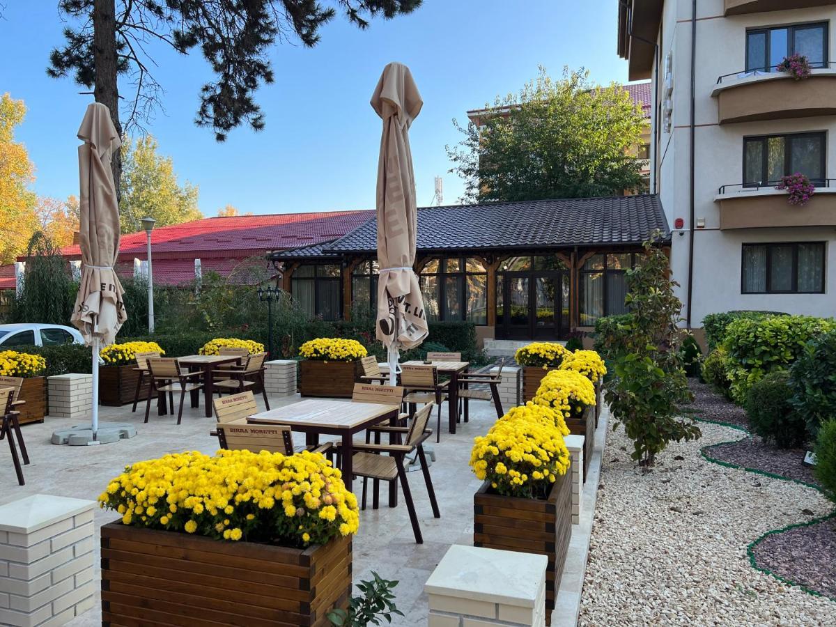 Hotel Mara Brăila Екстериор снимка
