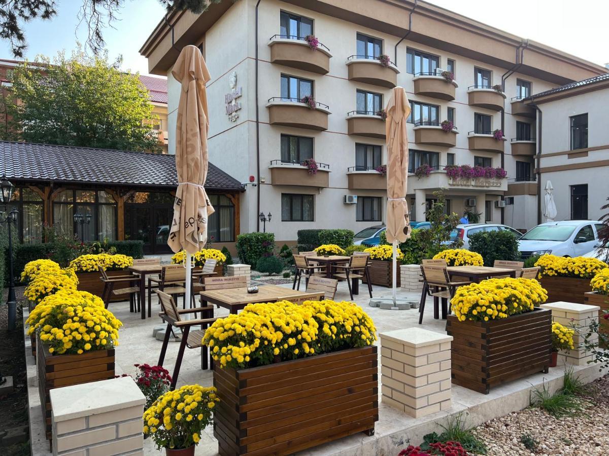 Hotel Mara Brăila Екстериор снимка