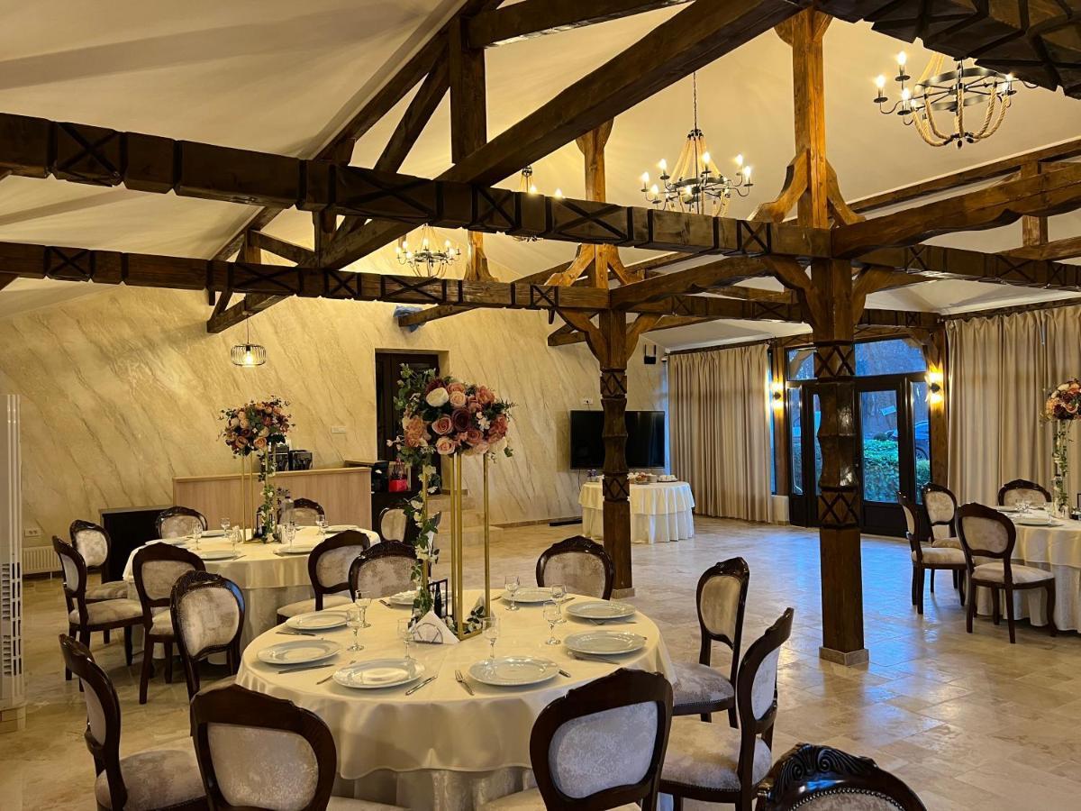 Hotel Mara Brăila Екстериор снимка
