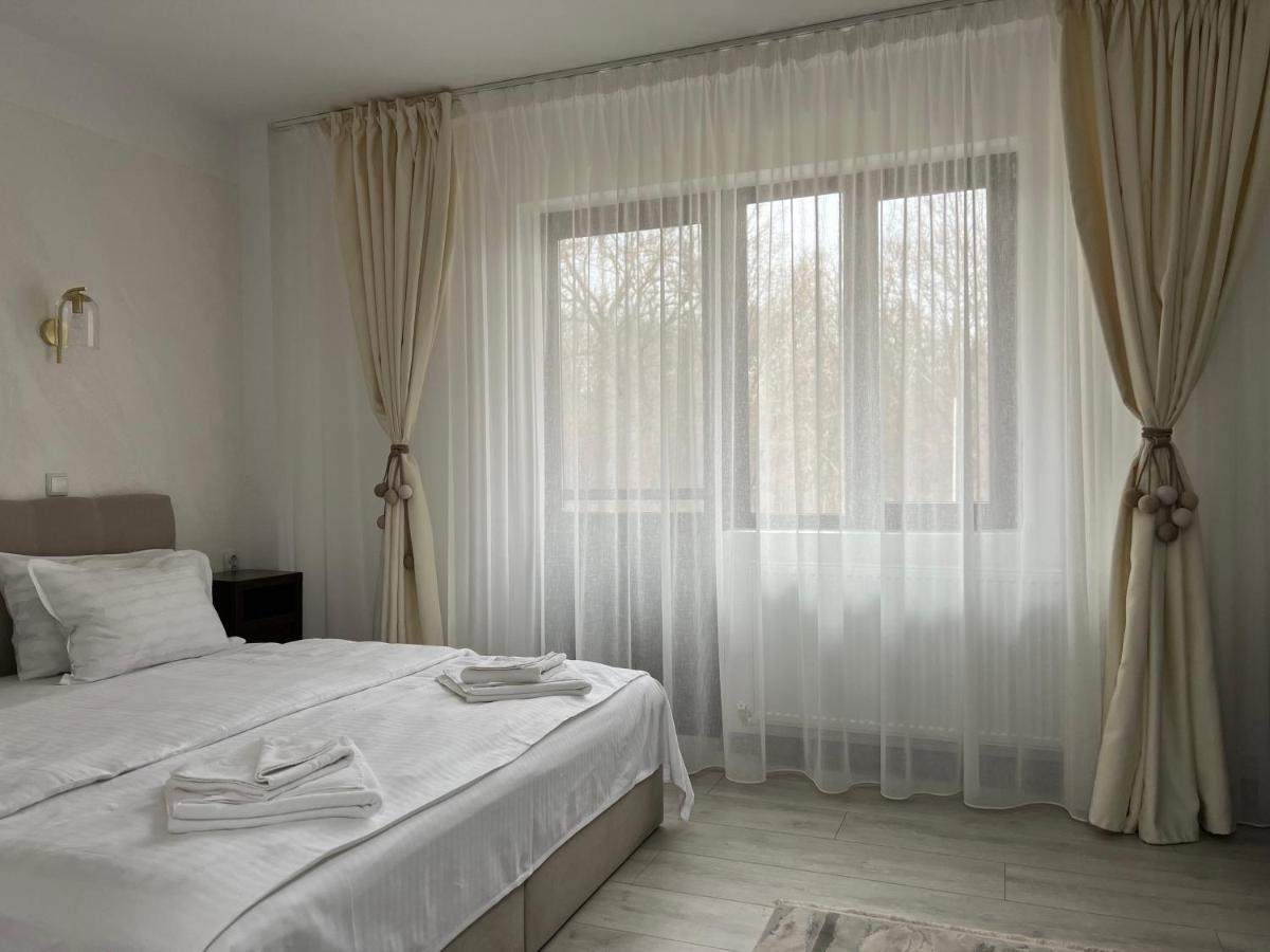 Hotel Mara Brăila Екстериор снимка
