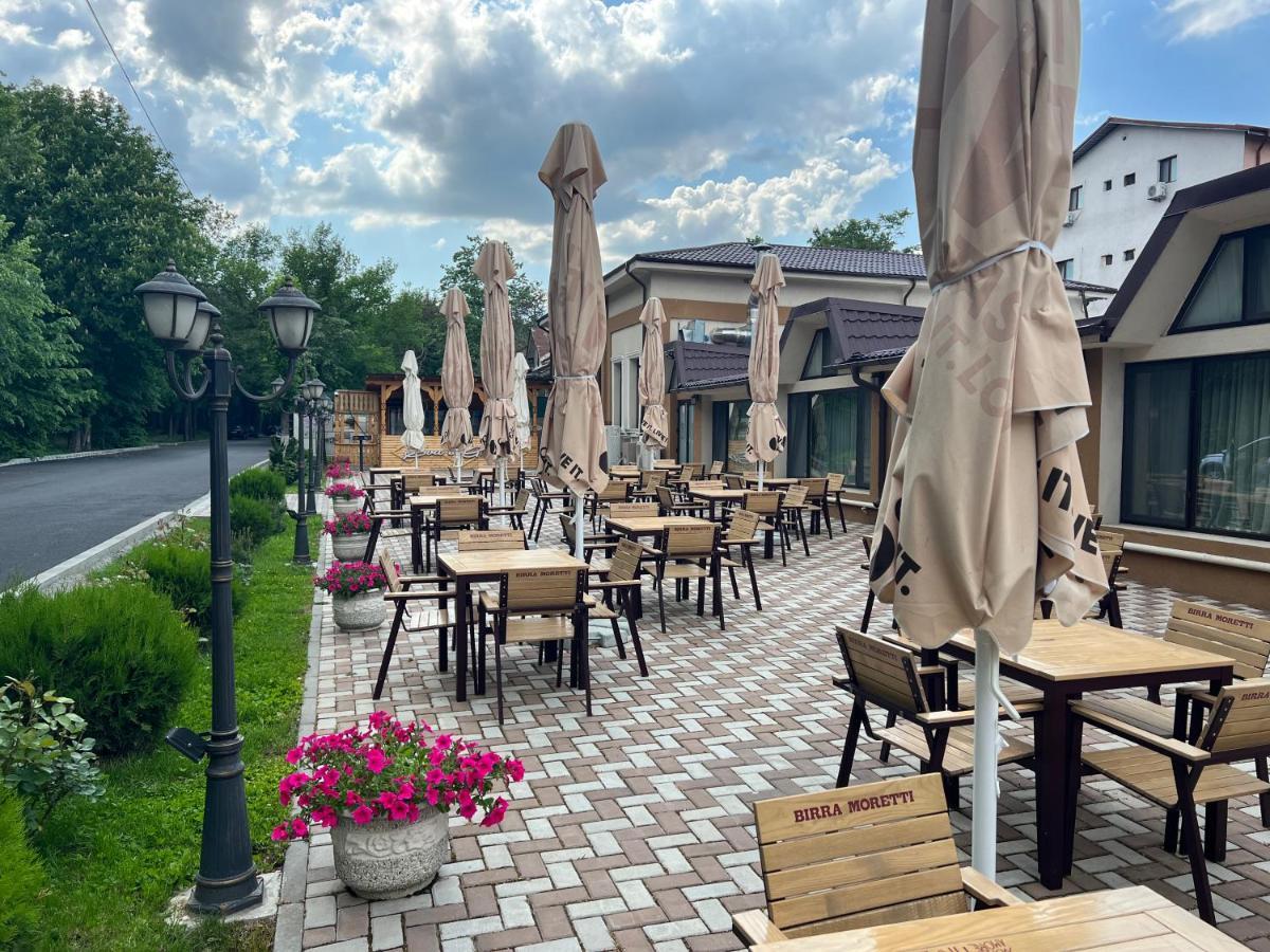 Hotel Mara Brăila Екстериор снимка